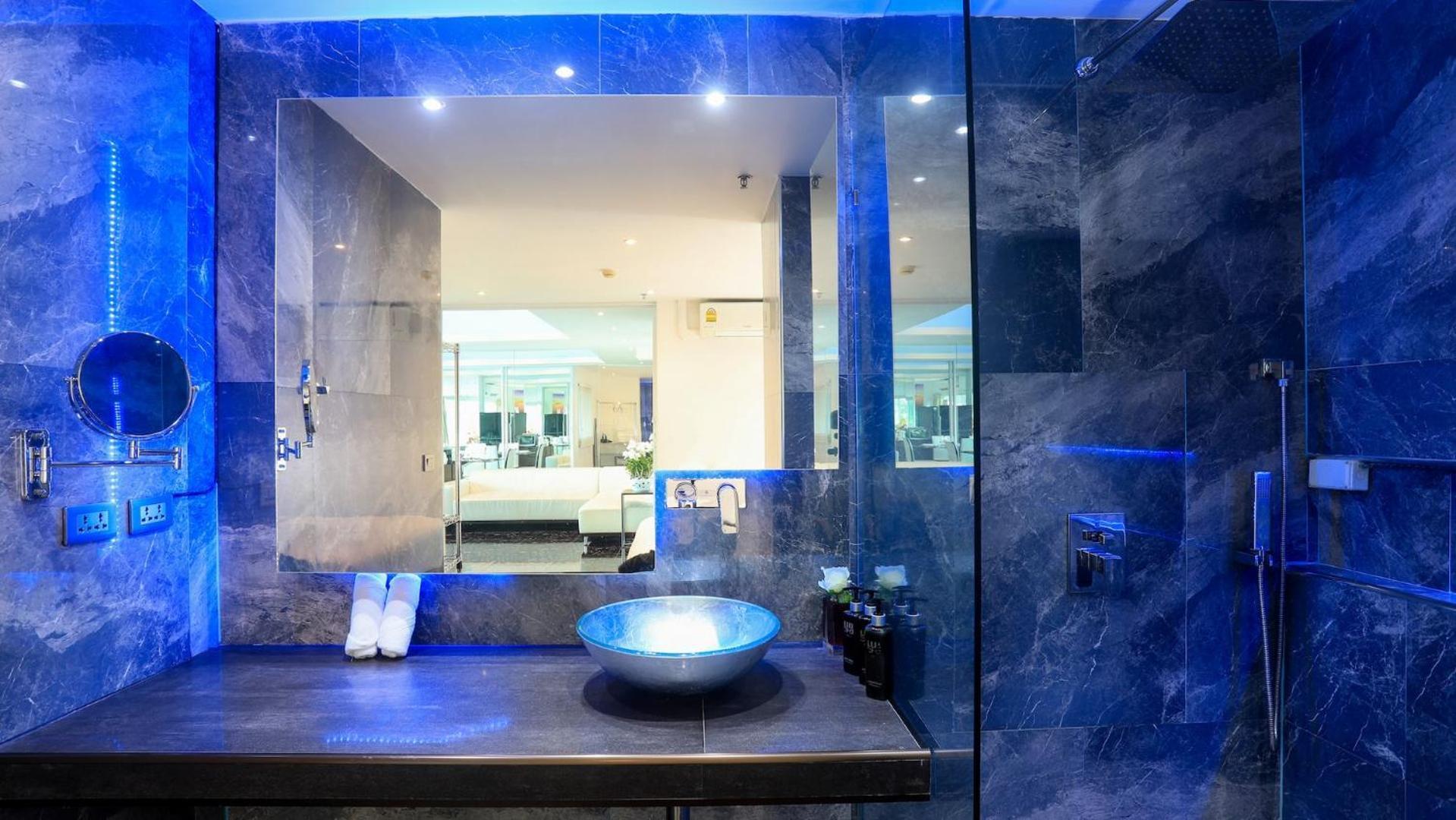 Tower 3 Privates Bedrooms Patong